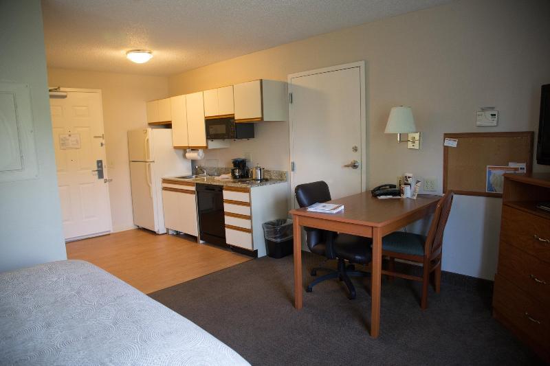 Candlewood Suites Huntersville-Lake Norman Area By Ihg Exteriör bild