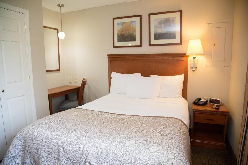 Candlewood Suites Huntersville-Lake Norman Area By Ihg Exteriör bild